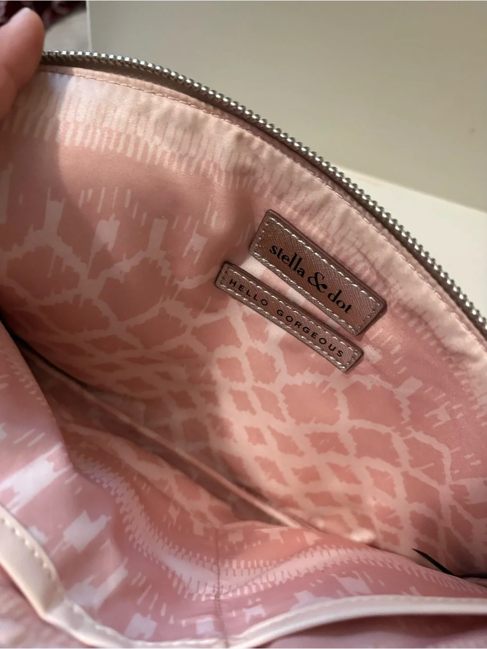 Stella & Dot Hello Gorgeous Metallic Chevron Zipper Clutch Pouch